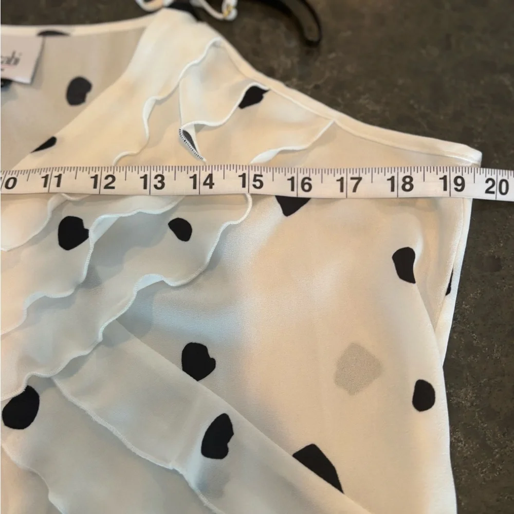 CAbi Dottie Tank (camisole) style #6532, Spring 2024 collection med - Picture 2 of 6